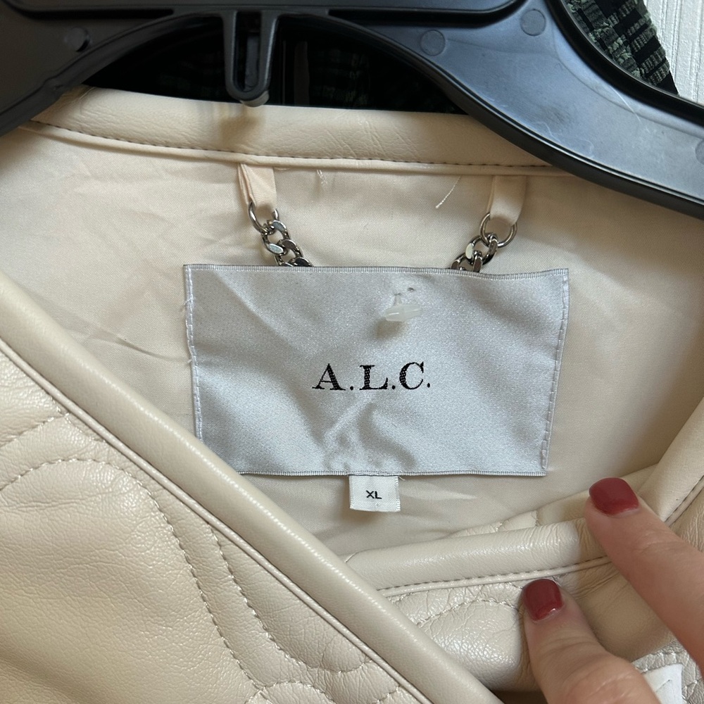 ALC Coat - Picture 5 of 7